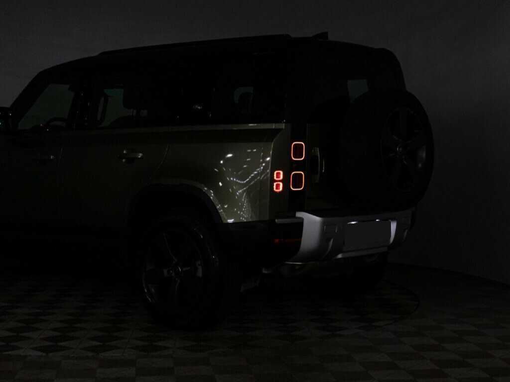 Купить Land Rover Defender с пробегом. Фото: #28