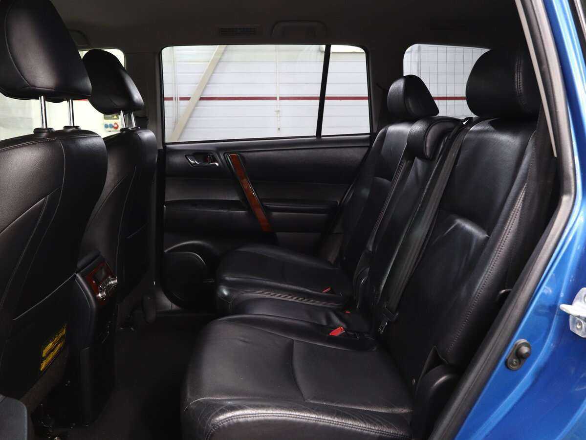 Купить Toyota Highlander с пробегом. Фото: #16