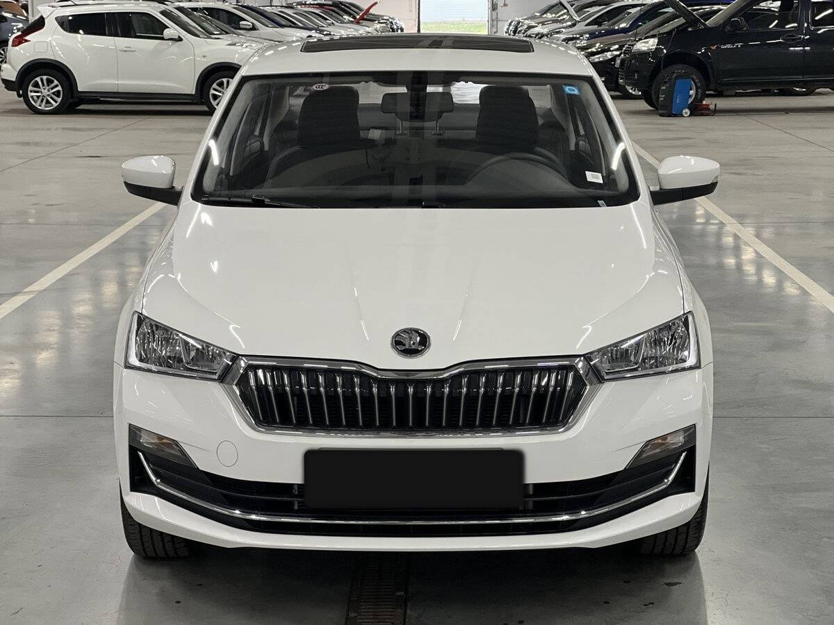 Купить Skoda Rapid с пробегом. Фото: #1