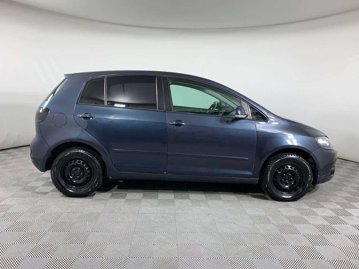 Купить Volkswagen Golf Plus с пробегом. Фото: #3