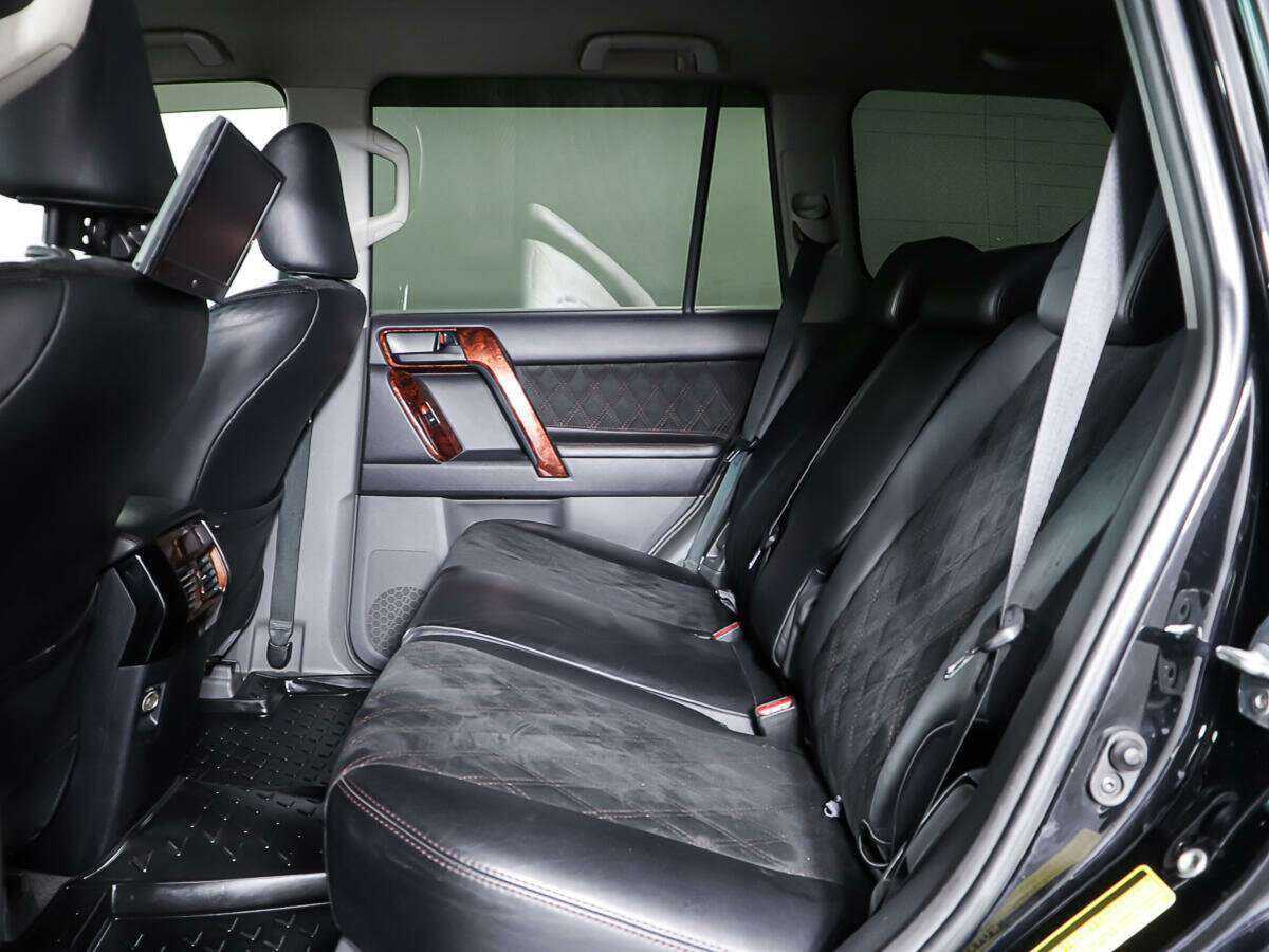 Купить Toyota Land Cruiser Prado с пробегом. Фото: #10