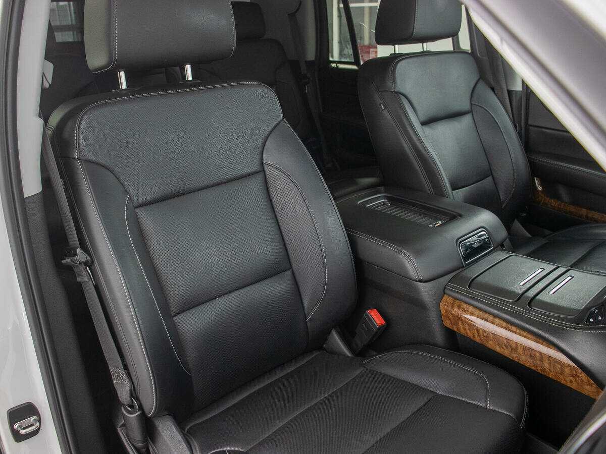 Купить Chevrolet Tahoe с пробегом. Фото: #7