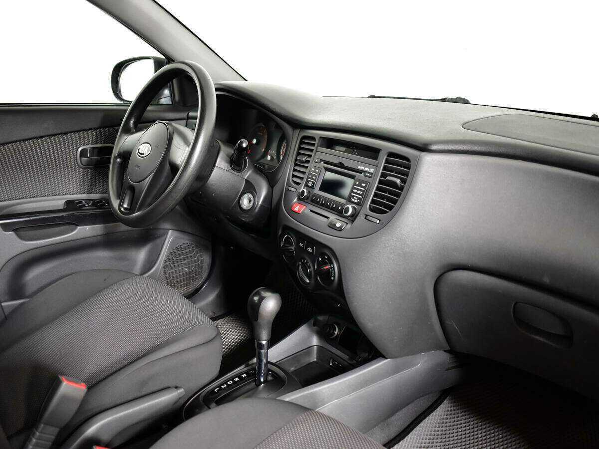 Купить Kia Rio с пробегом. Фото: #8