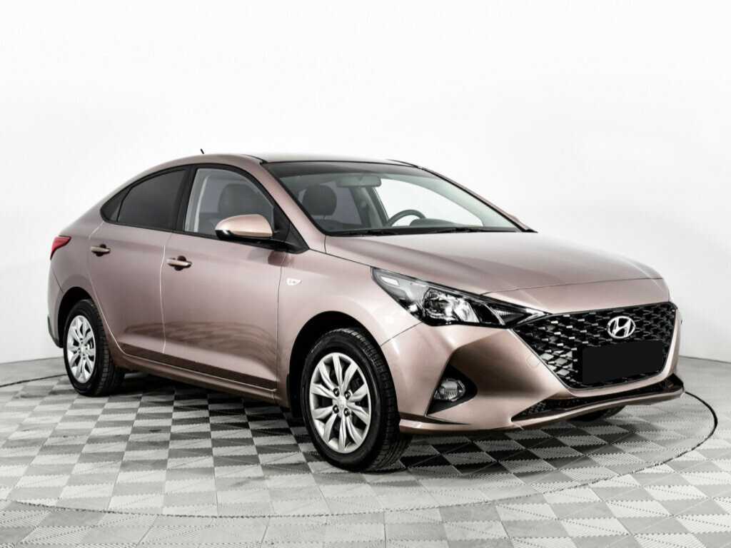 Купить Hyundai Solaris с пробегом. Фото: #2