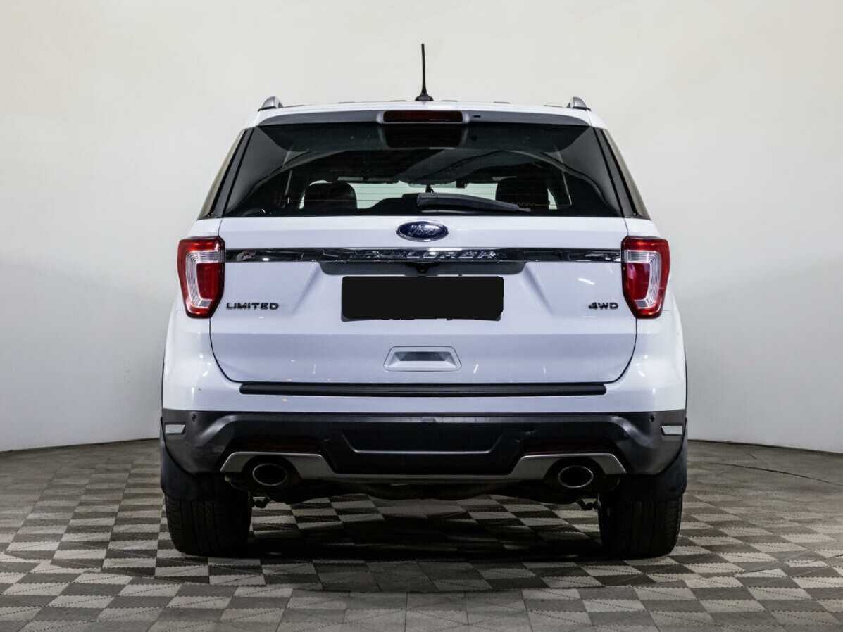 Купить Ford Explorer с пробегом. Фото: #4