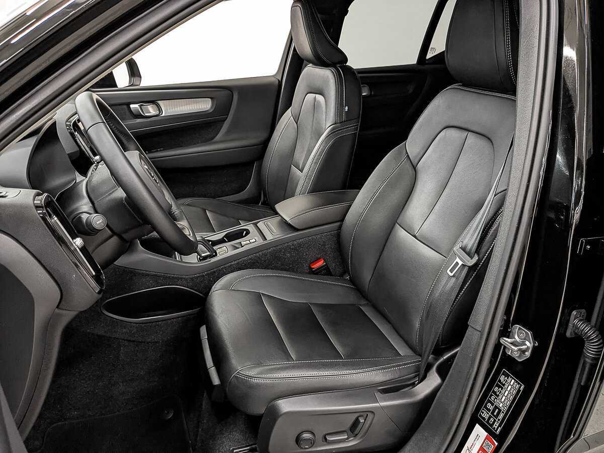 Купить Volvo XC40 с пробегом. Фото: #18