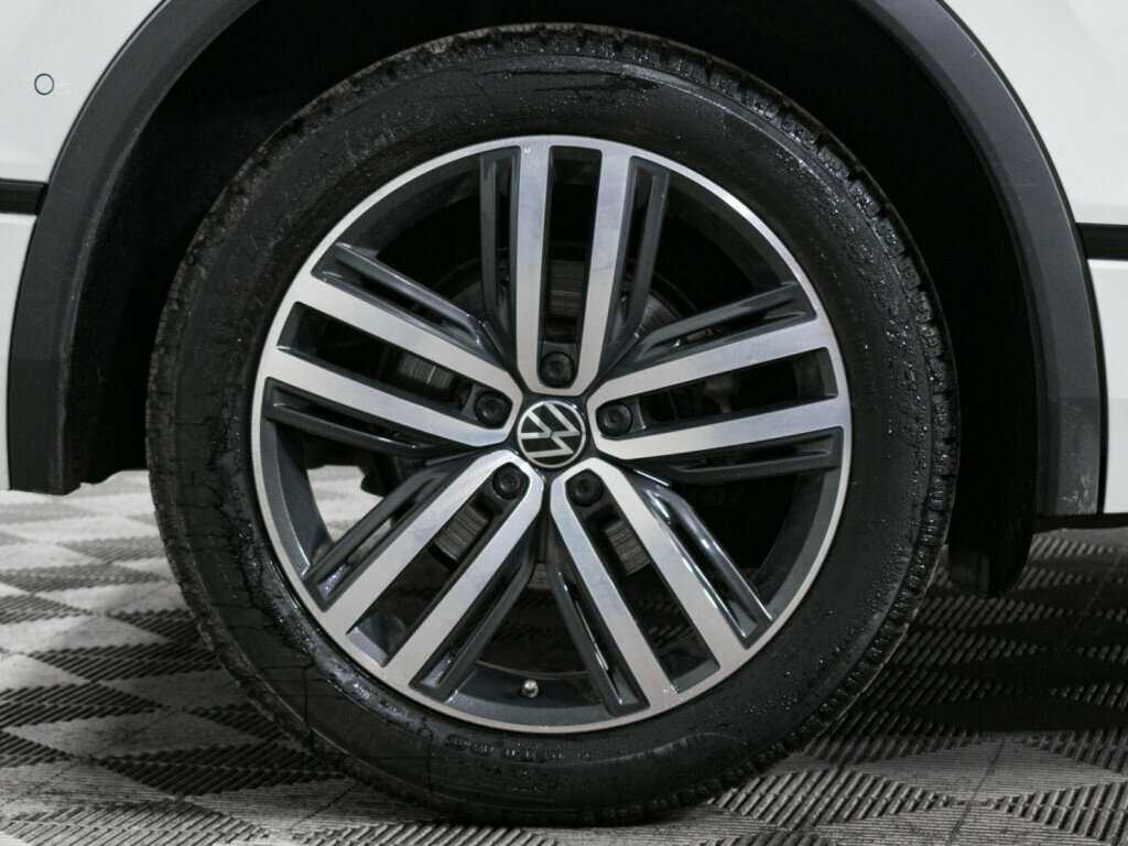 Купить Volkswagen Tiguan с пробегом. Фото: #16