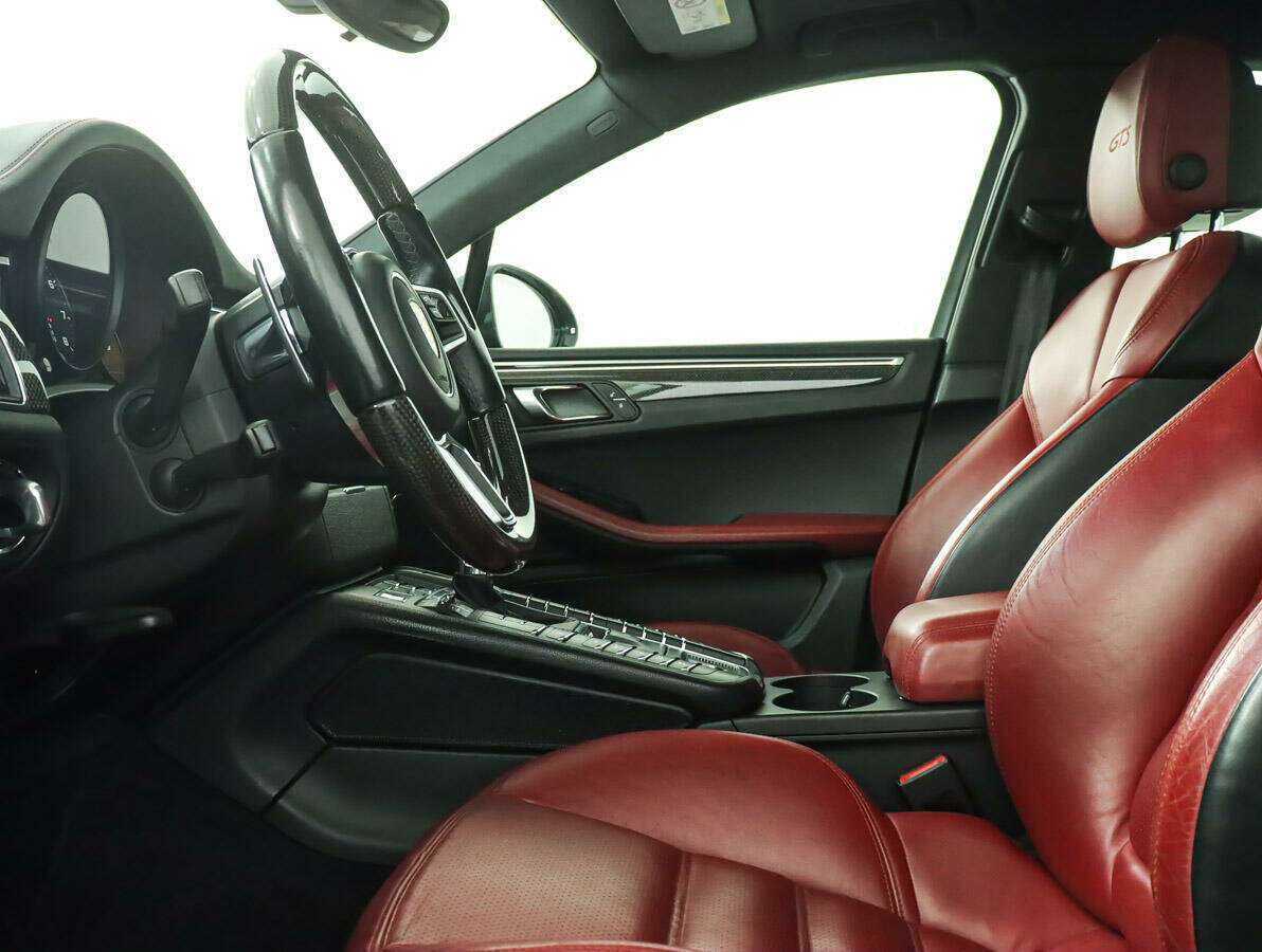 Купить Porsche Macan с пробегом. Фото: #8