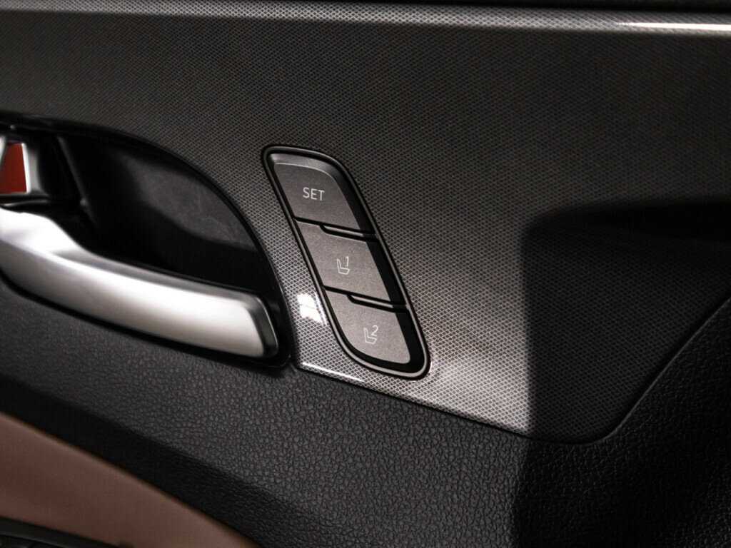 Купить Hyundai Santa Fe с пробегом. Фото: #16