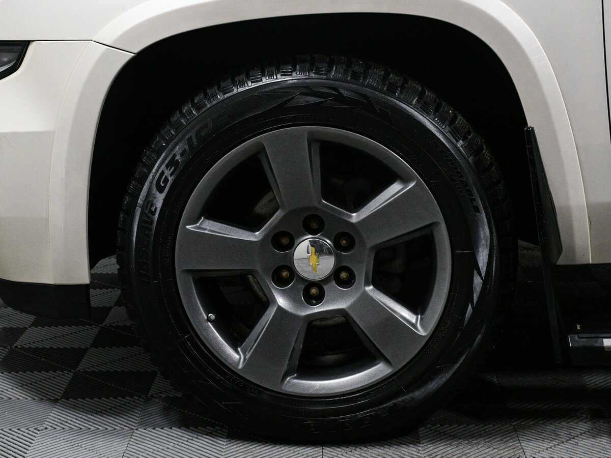 Купить Chevrolet Tahoe с пробегом. Фото: #10