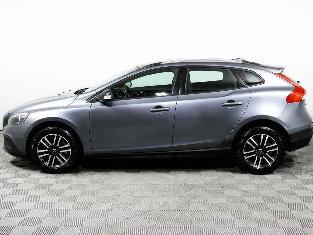 Купить Volvo V40 Cross Country с пробегом. Фото: #7