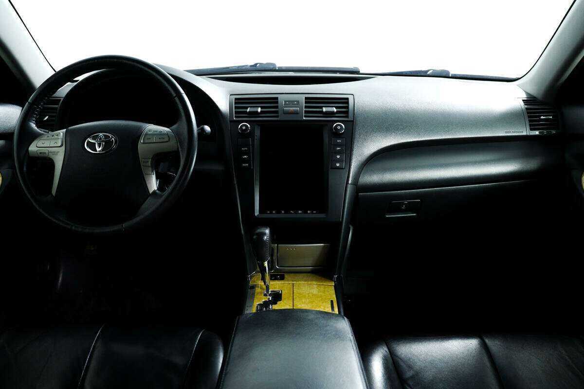 Купить Toyota Camry с пробегом. Фото: #10