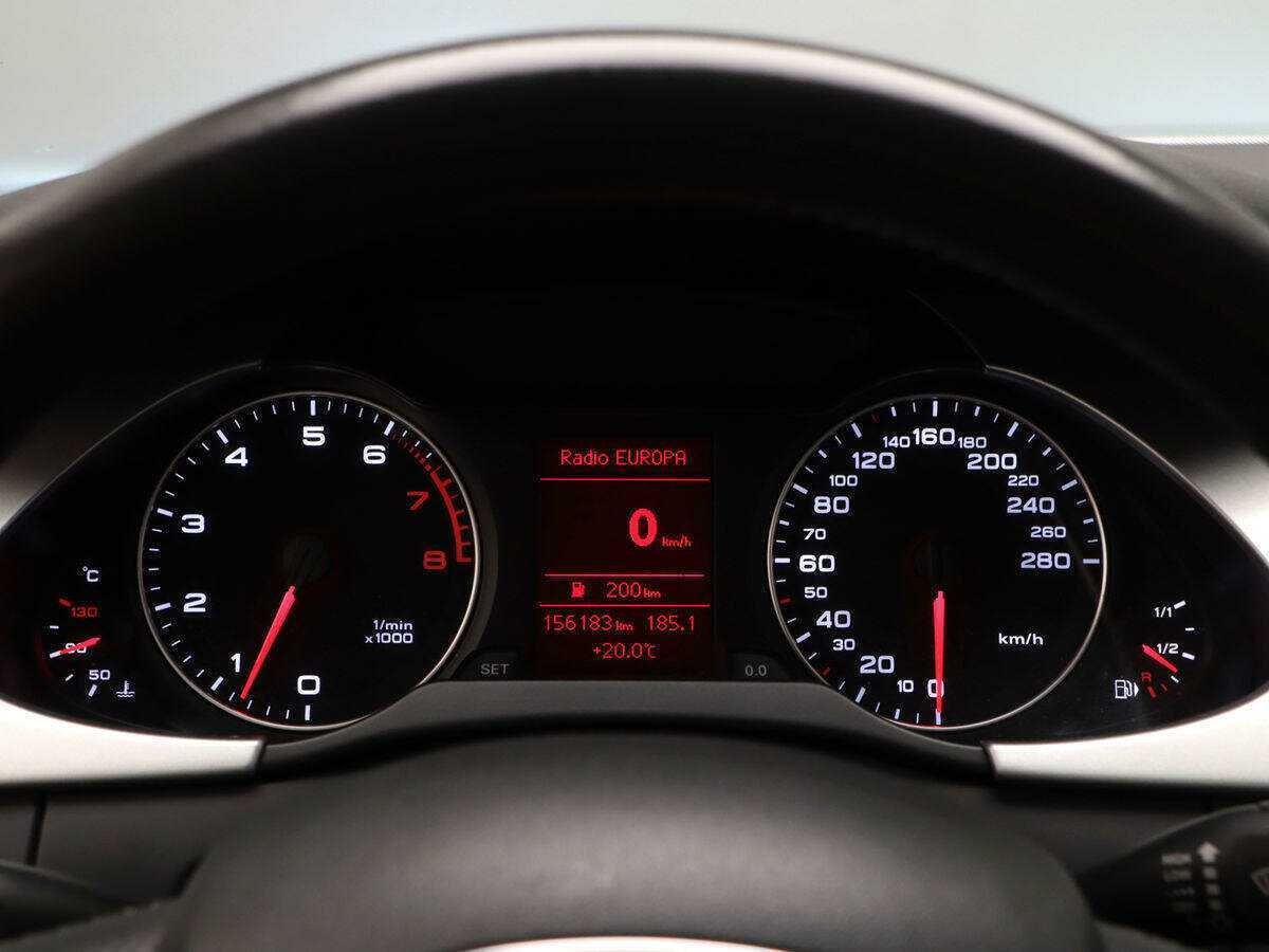 Купить Audi A4 с пробегом. Фото: #13