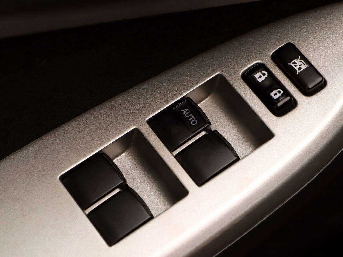 Купить Toyota Corolla с пробегом. Фото: #10