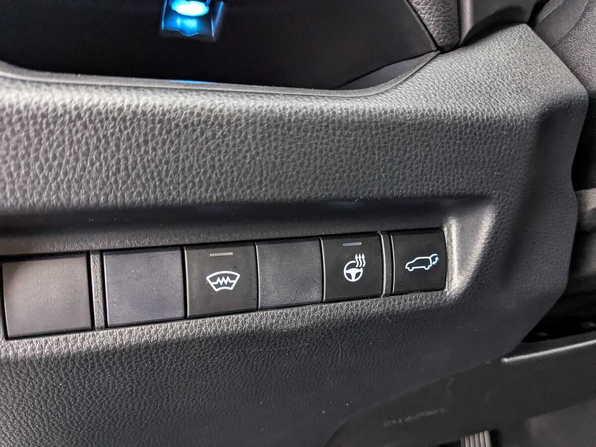 Купить Toyota RAV4 с пробегом. Фото: #23