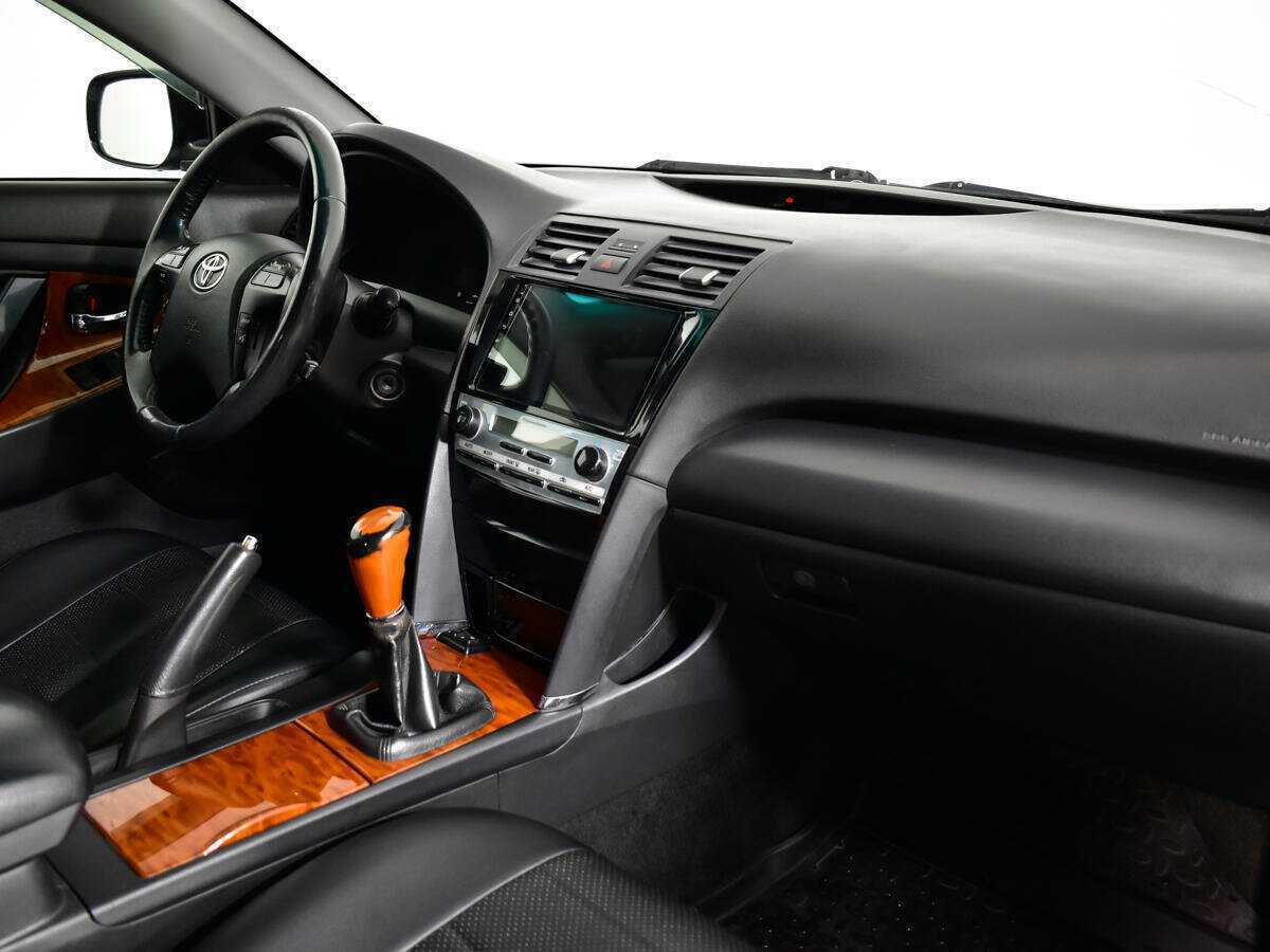 Купить Toyota Camry с пробегом. Фото: #8