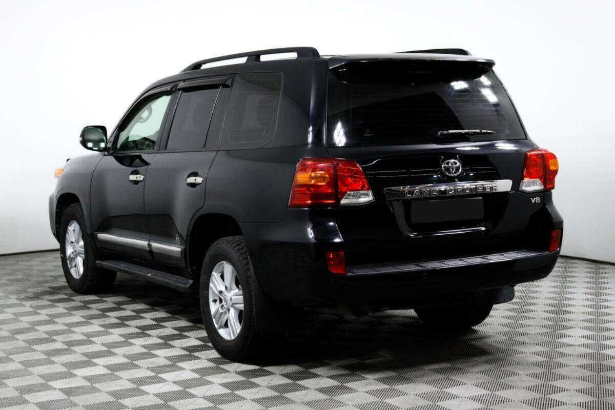 Купить Toyota Land Cruiser с пробегом. Фото: #6