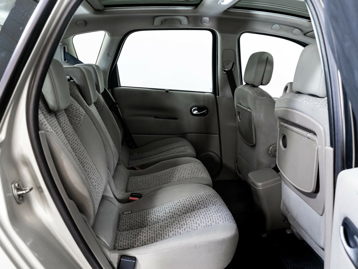 Купить Renault Scenic с пробегом. Фото: #11