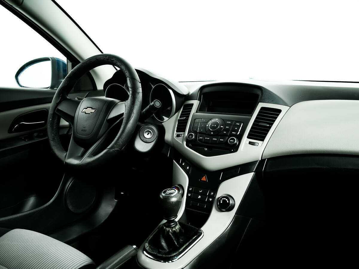 Купить Chevrolet Cruze с пробегом. Фото: #8