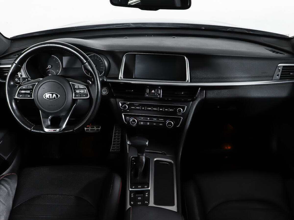 Купить Kia Optima с пробегом. Фото: #10
