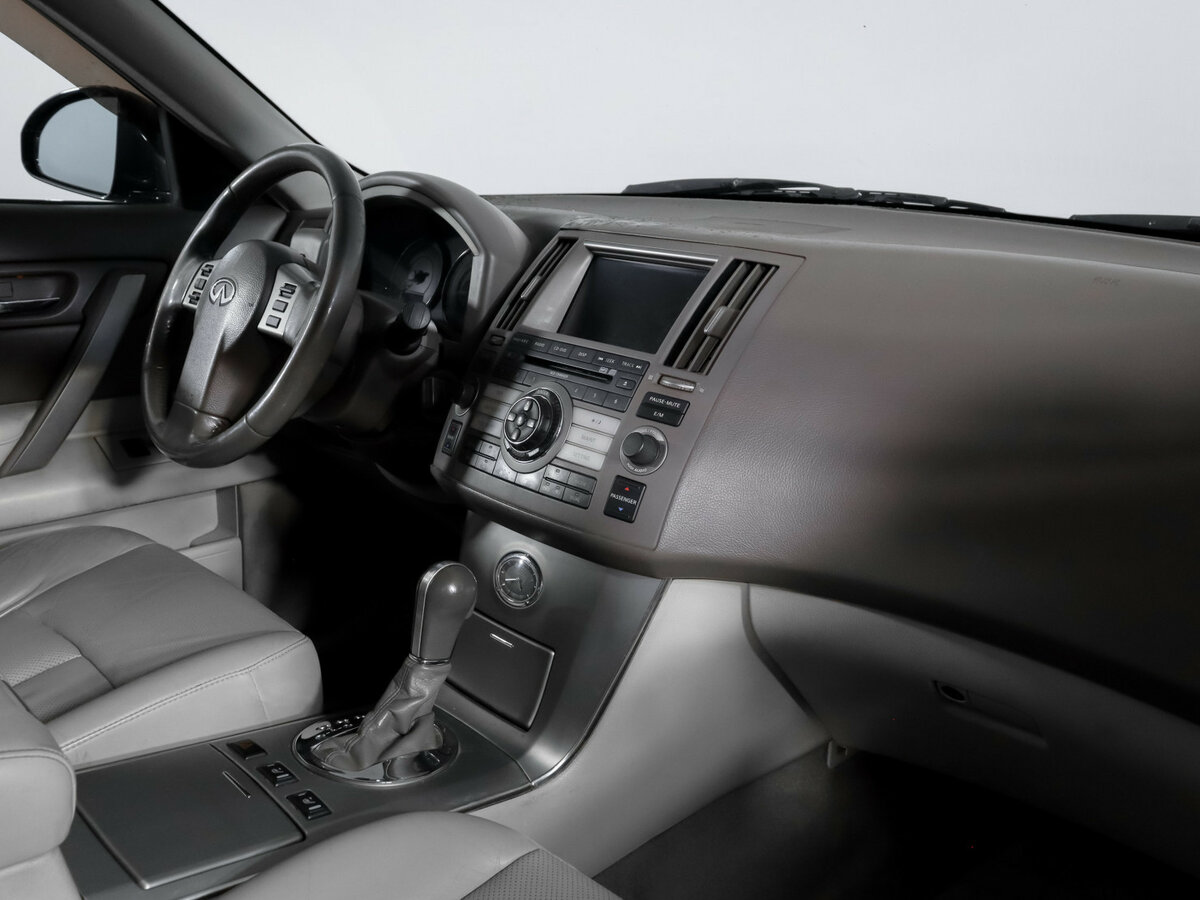 Купить Infiniti FX с пробегом. Фото: #8