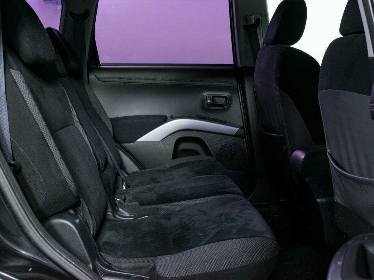 Купить Mitsubishi Outlander с пробегом. Фото: #7