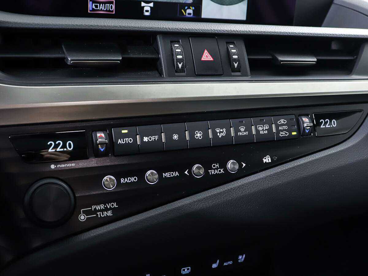 Купить Lexus ES с пробегом. Фото: #18