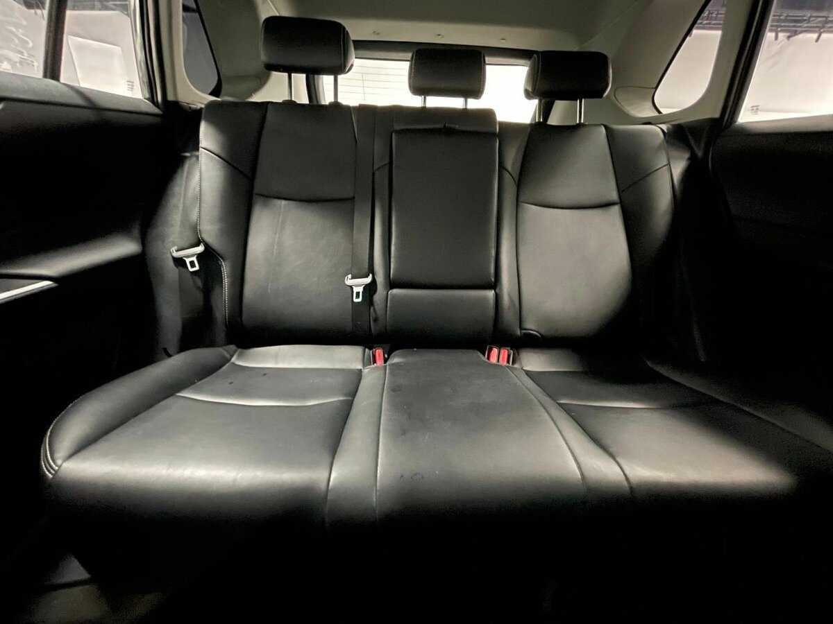 Купить Toyota RAV4 с пробегом. Фото: #16