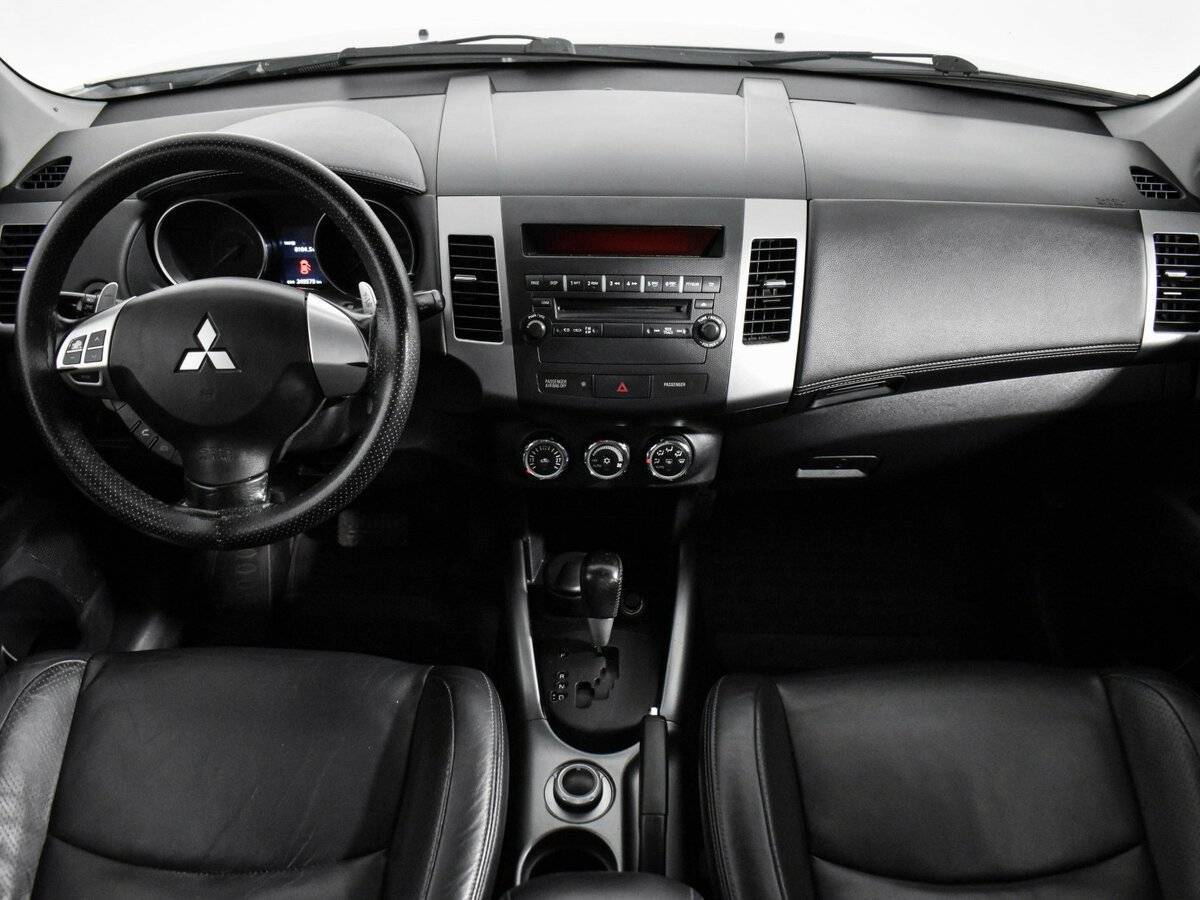 Купить Mitsubishi Outlander с пробегом. Фото: #12