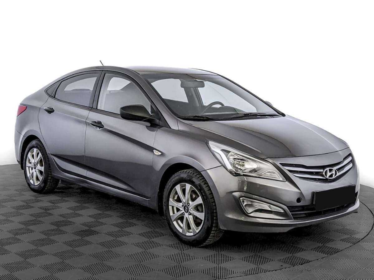 Купить Hyundai Solaris с пробегом. Фото: #2