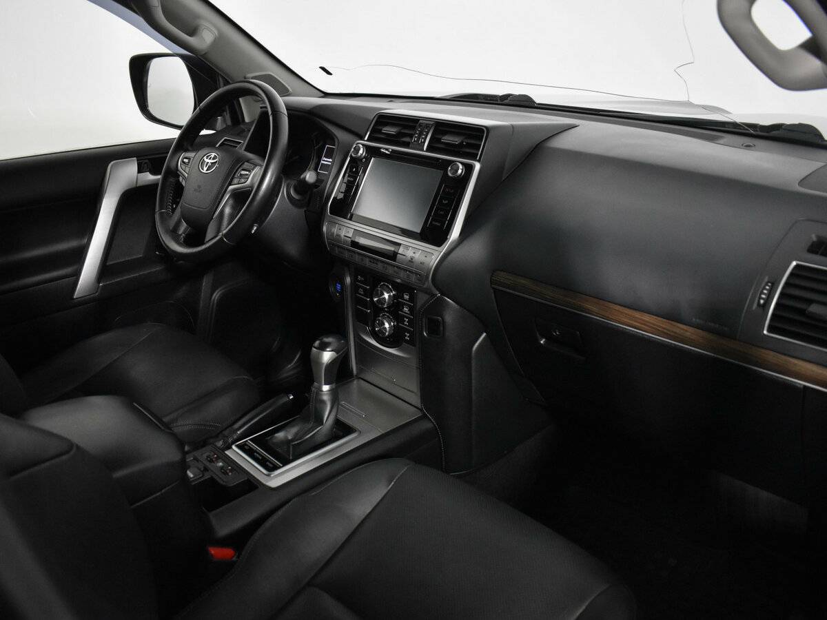 Купить Toyota Land Cruiser Prado с пробегом. Фото: #12