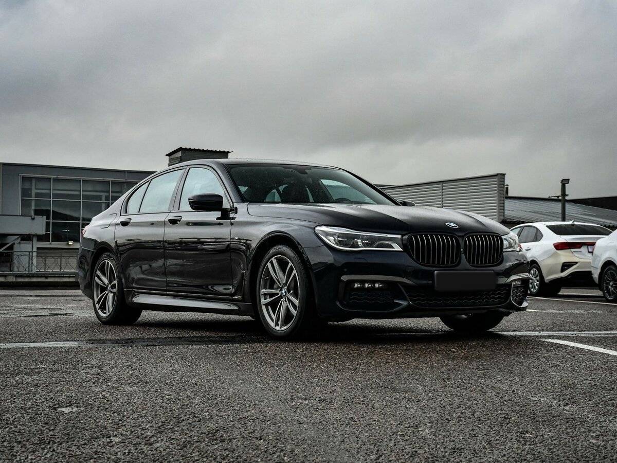Купить BMW 7 серии с пробегом. Фото: #2