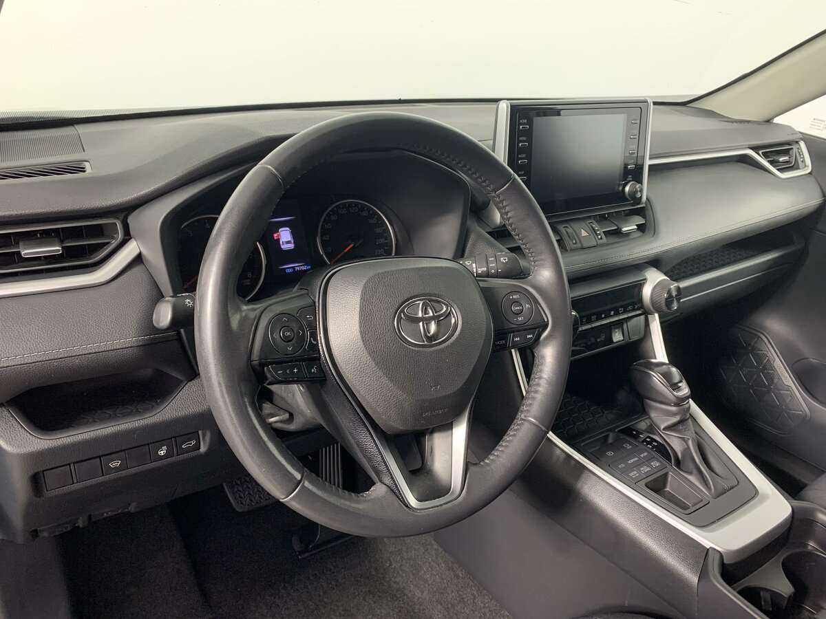 Купить Toyota RAV4 с пробегом. Фото: #15