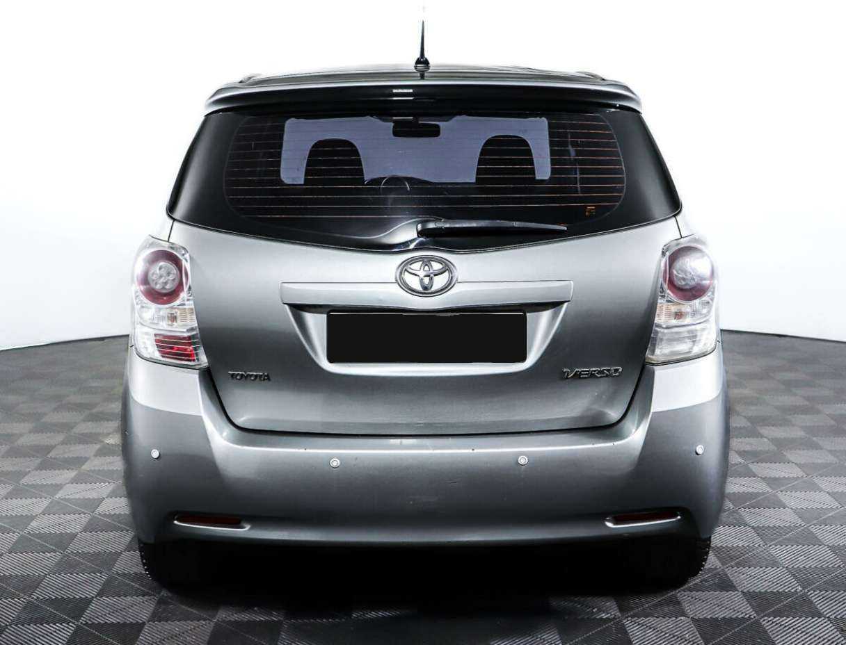 Купить Toyota Verso с пробегом. Фото: #5