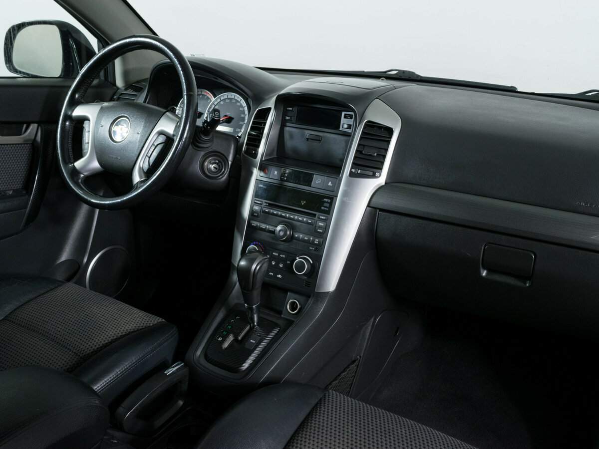 Купить Chevrolet Captiva с пробегом. Фото: #9