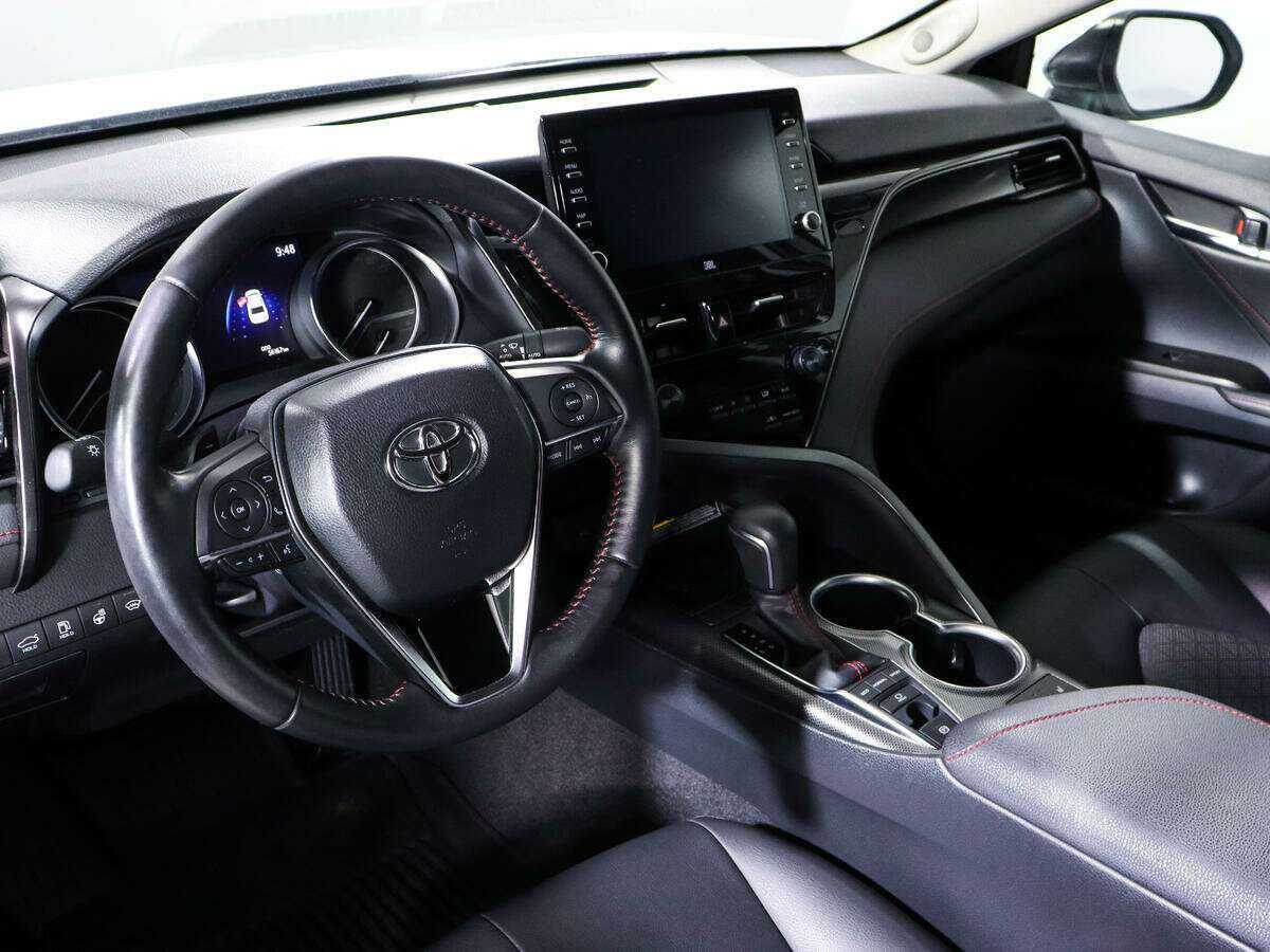 Купить Toyota Camry с пробегом. Фото: #11