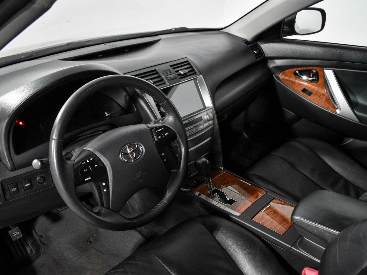 Купить Toyota Camry с пробегом. Фото: #6