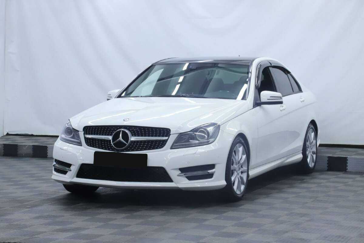Купить Mercedes-Benz C-Класс с пробегом. Посмотреть фото