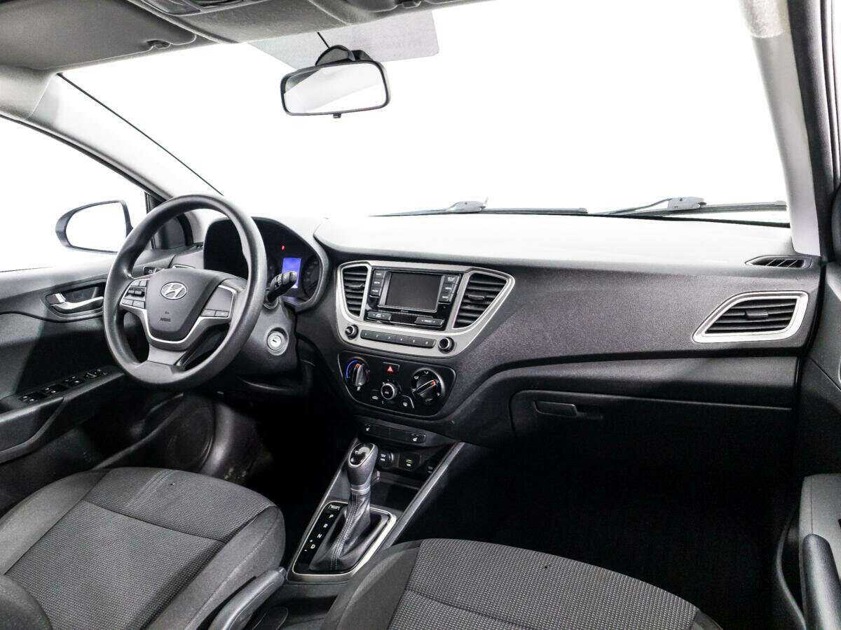 Купить Hyundai Solaris с пробегом. Фото: #8