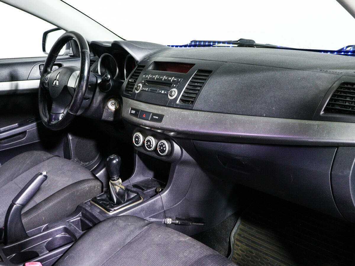 Купить Mitsubishi Lancer с пробегом. Фото: #6