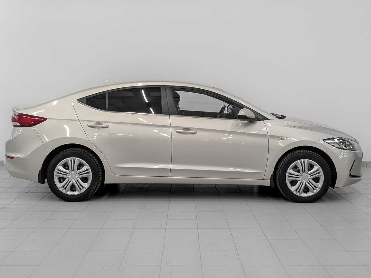 Купить Hyundai Elantra с пробегом. Фото: #3