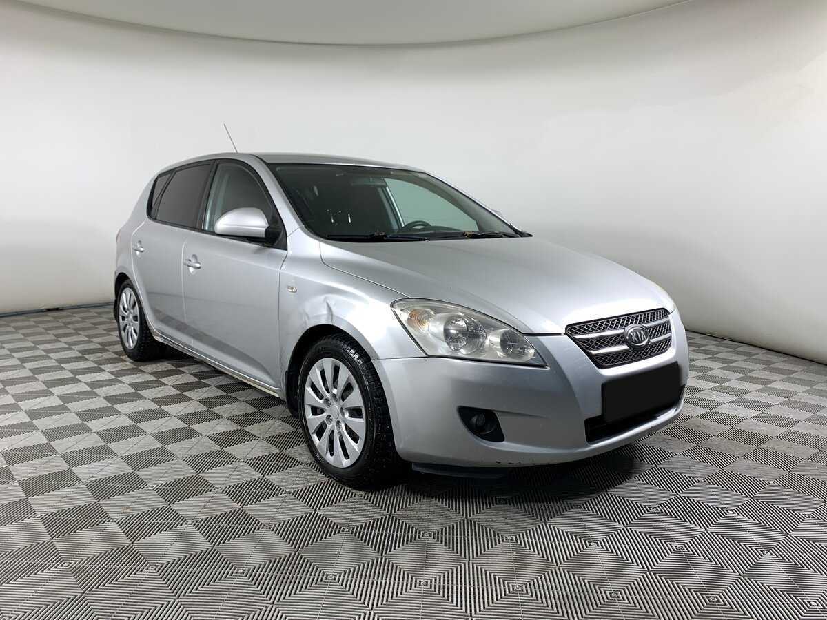 Купить Kia Ceed с пробегом. Фото: #2