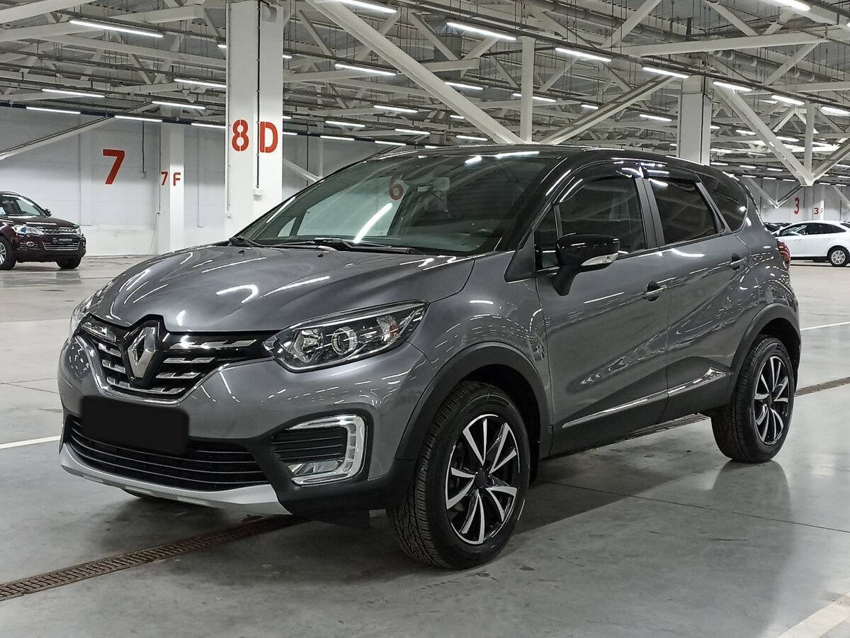 Купить Renault Kaptur с пробегом. Посмотреть фото