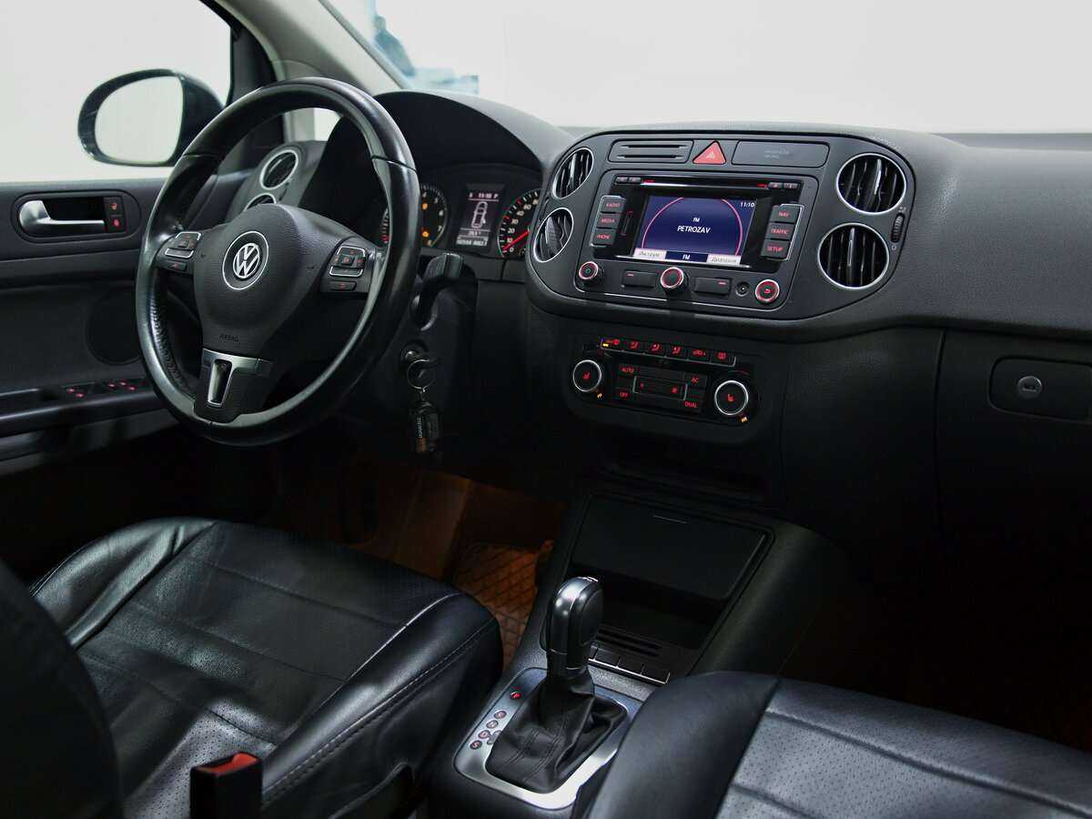 Купить Volkswagen Golf Plus с пробегом. Фото: #6