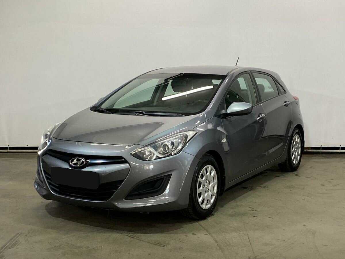 Купить Hyundai i30 с пробегом. Посмотреть фото