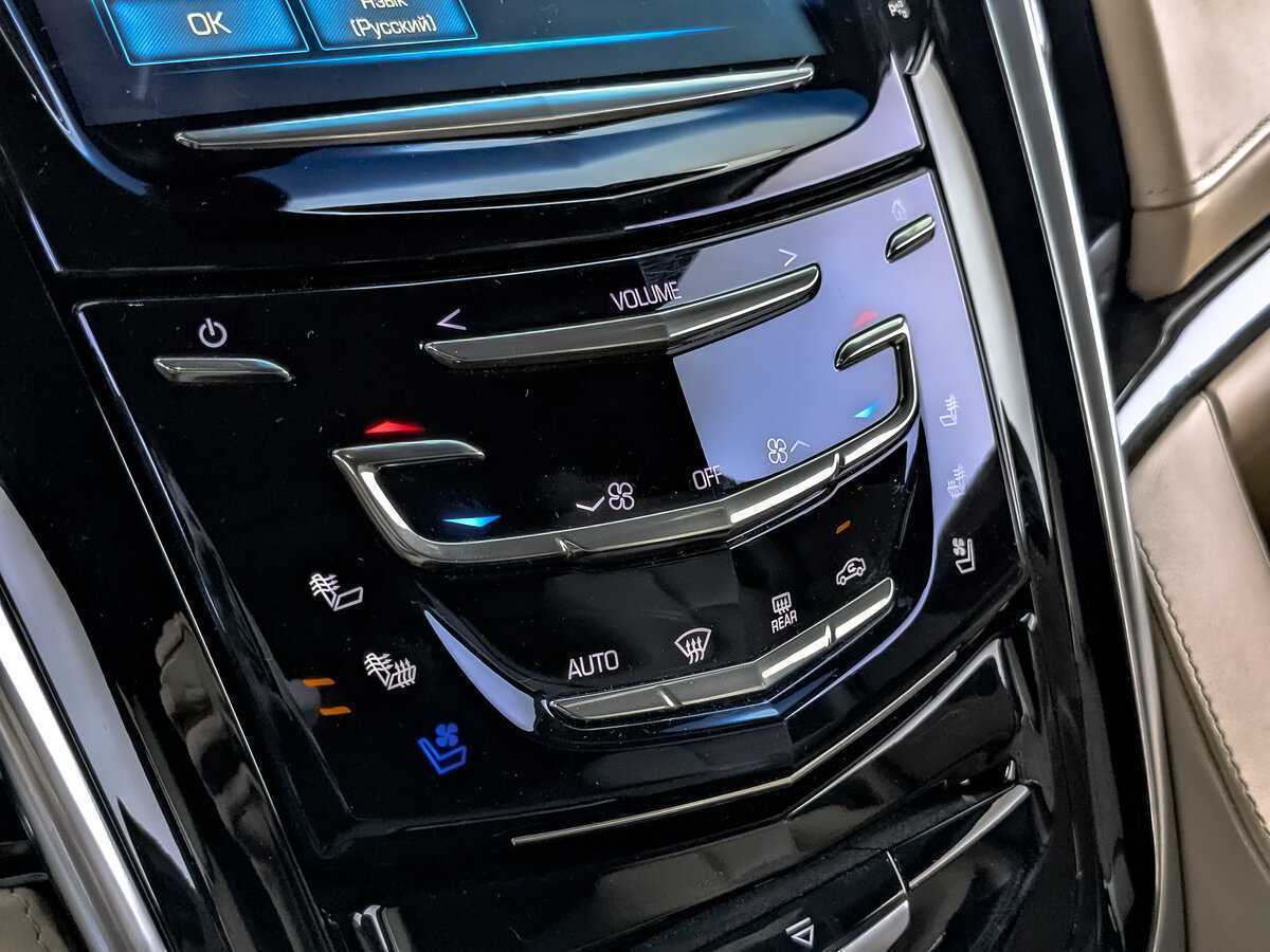 Купить Cadillac Escalade с пробегом. Фото: #16