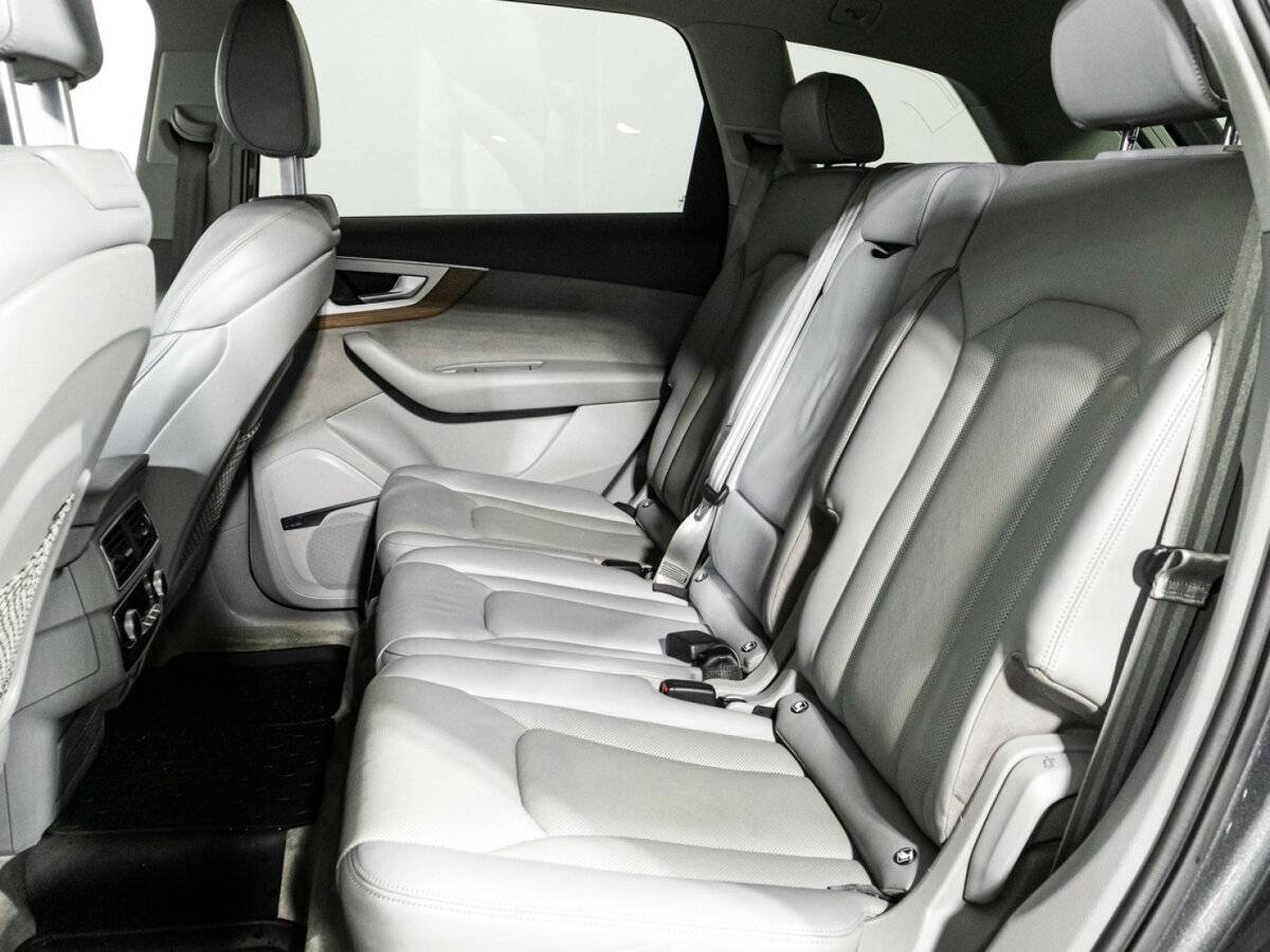Купить Audi Q7 с пробегом. Фото: #9