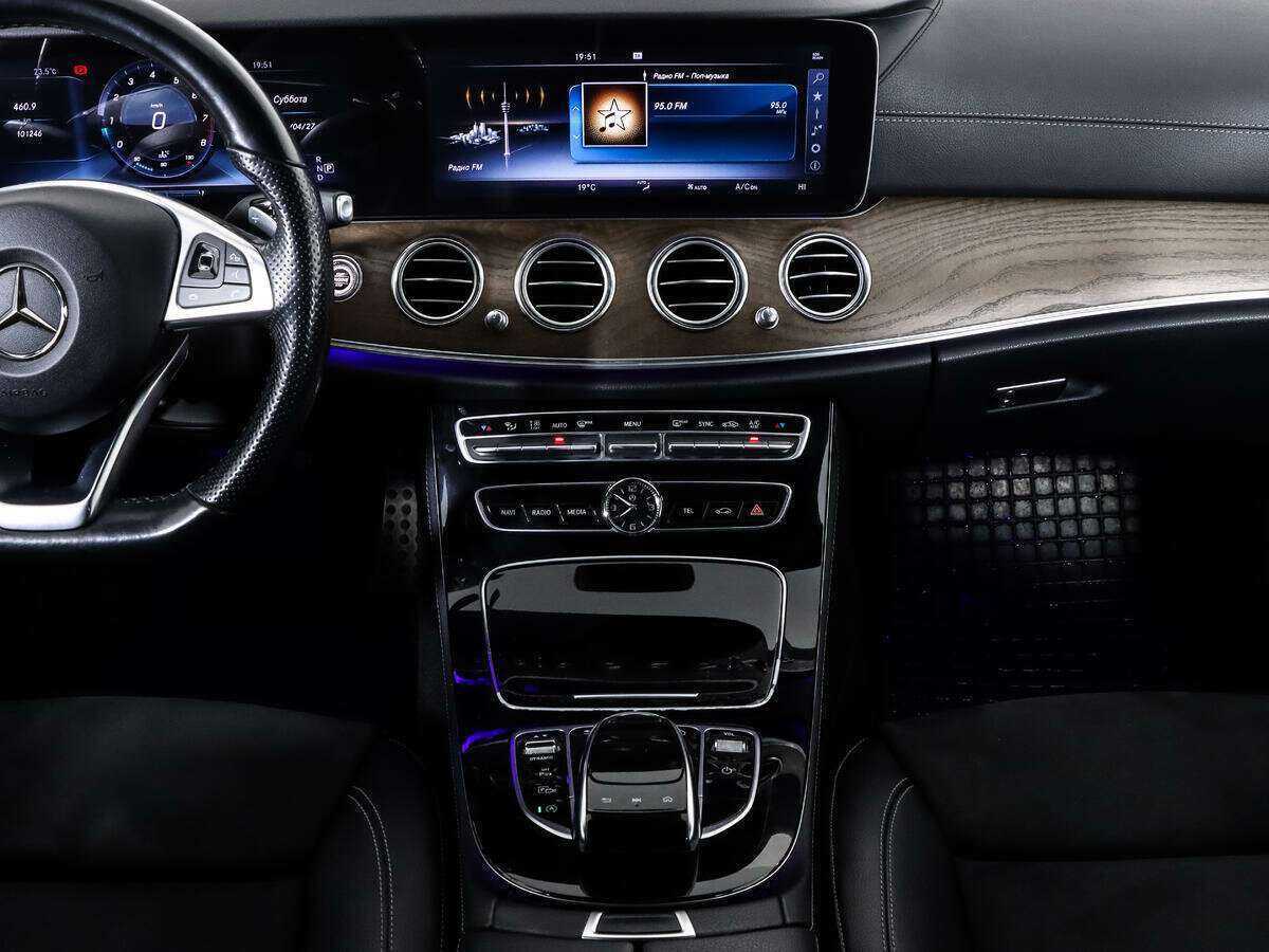 Купить Mercedes-Benz E-Класс с пробегом. Фото: #15
