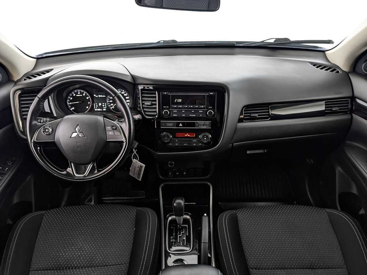 Купить Mitsubishi Outlander с пробегом. Фото: #13