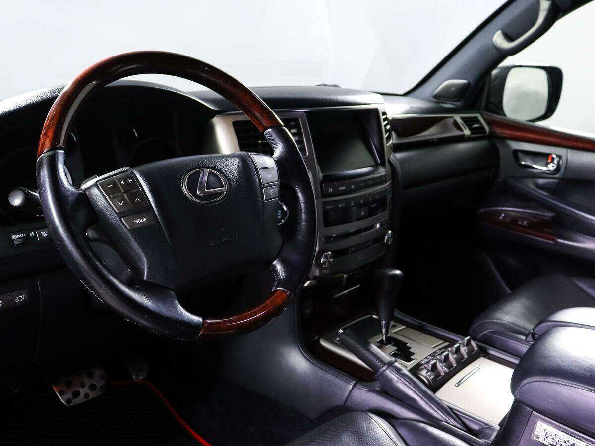 Купить Lexus LX с пробегом. Фото: #9